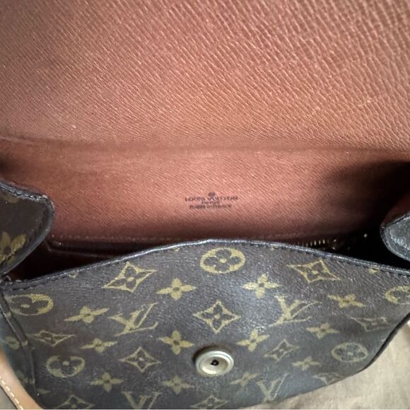 ✅AUTHENTIC✅LOUIS VUITTON SAINT CLOUD MM - Picture 6 of 15